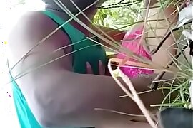 Bangla girl sex with her bf in jungle