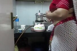 ▶ Leena Bhabhi Hot Navel Housewife 1