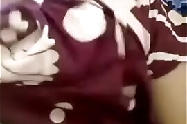 1~ Indian aunty showing her big boobs