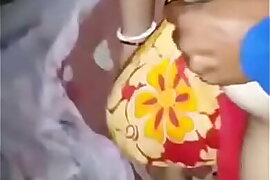 Telugu aunty black big puku big loose boobs