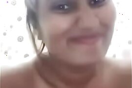 Swathinaidu romantic bath