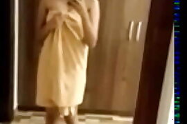 Desi Punjabi girl taking off towel - www.CameraGirl.chat